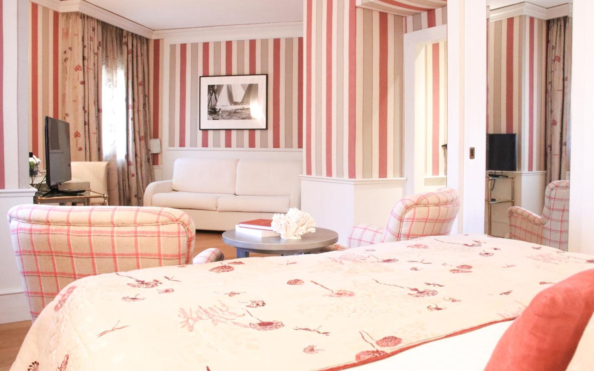 Hotel Cala Del Porto 5*